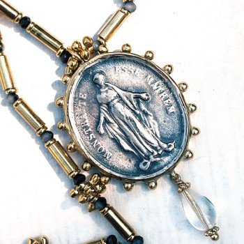 NECKLACE MONSTRA