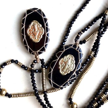 SAUTOIR AMULETTE STONE