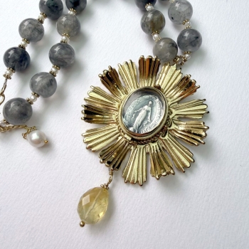 COLLIER CALICE MIRACULOUS